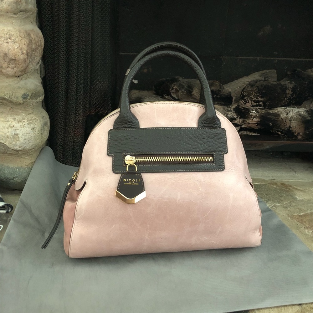 NEW, never used NICOLI genuine leather purse